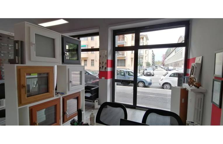 negozio in affitto a Torino