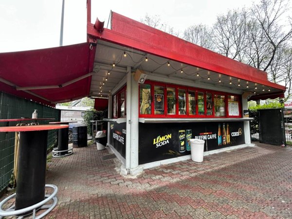 negozio in affitto a Torino in zona Pozzo Strada