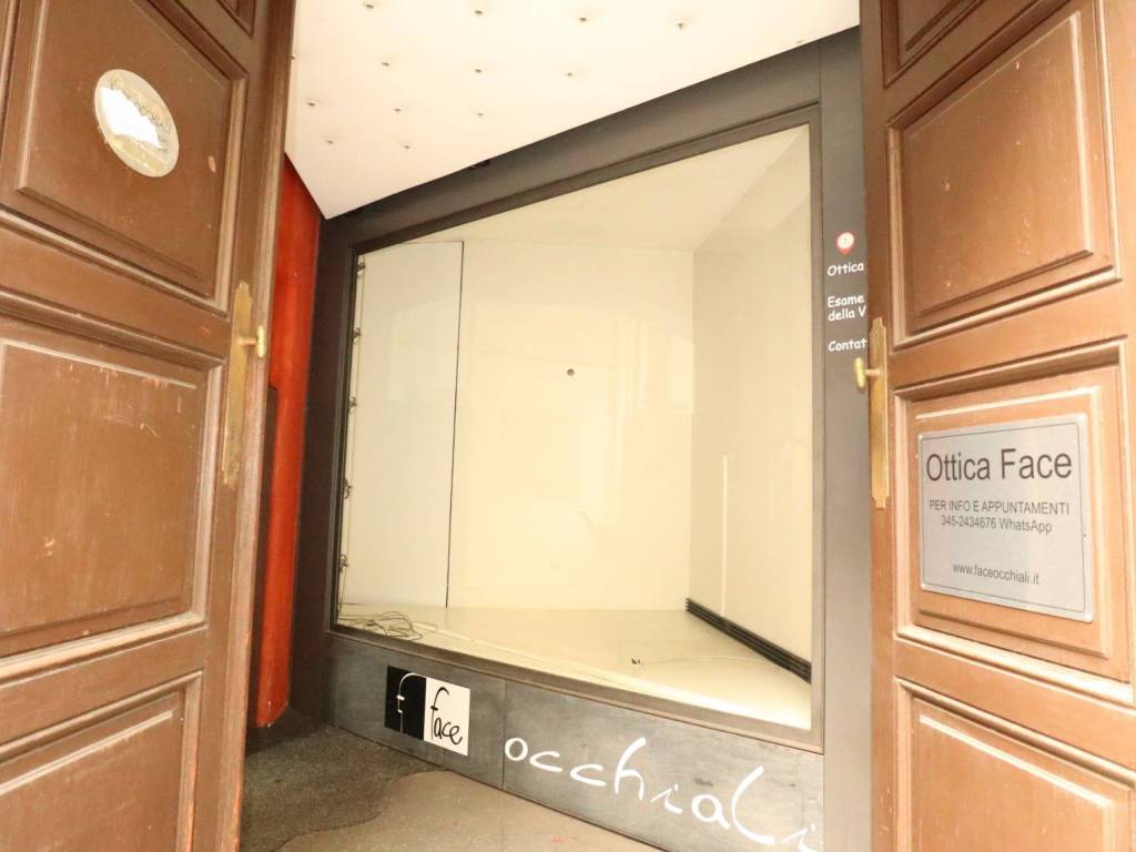 negozio in affitto a Torino