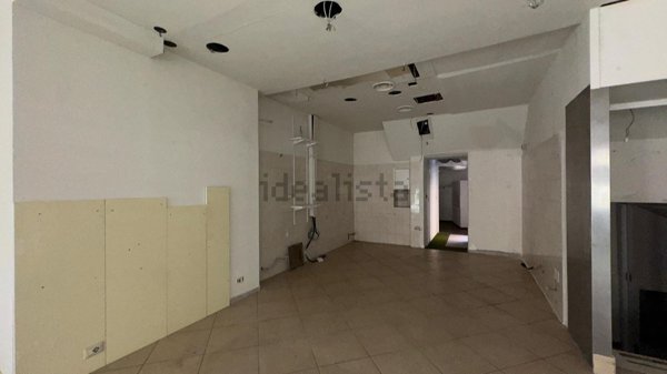 locale commerciale in affitto a Torino in zona San Donato