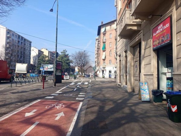 negozio in affitto a Torino in zona Millefonti