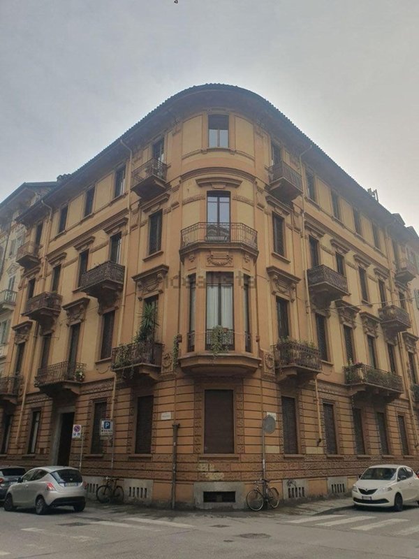 appartamento in affitto a Torino in zona Cit Turin
