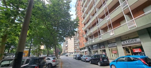 locale commerciale in affitto a Torino in zona Filadelfia