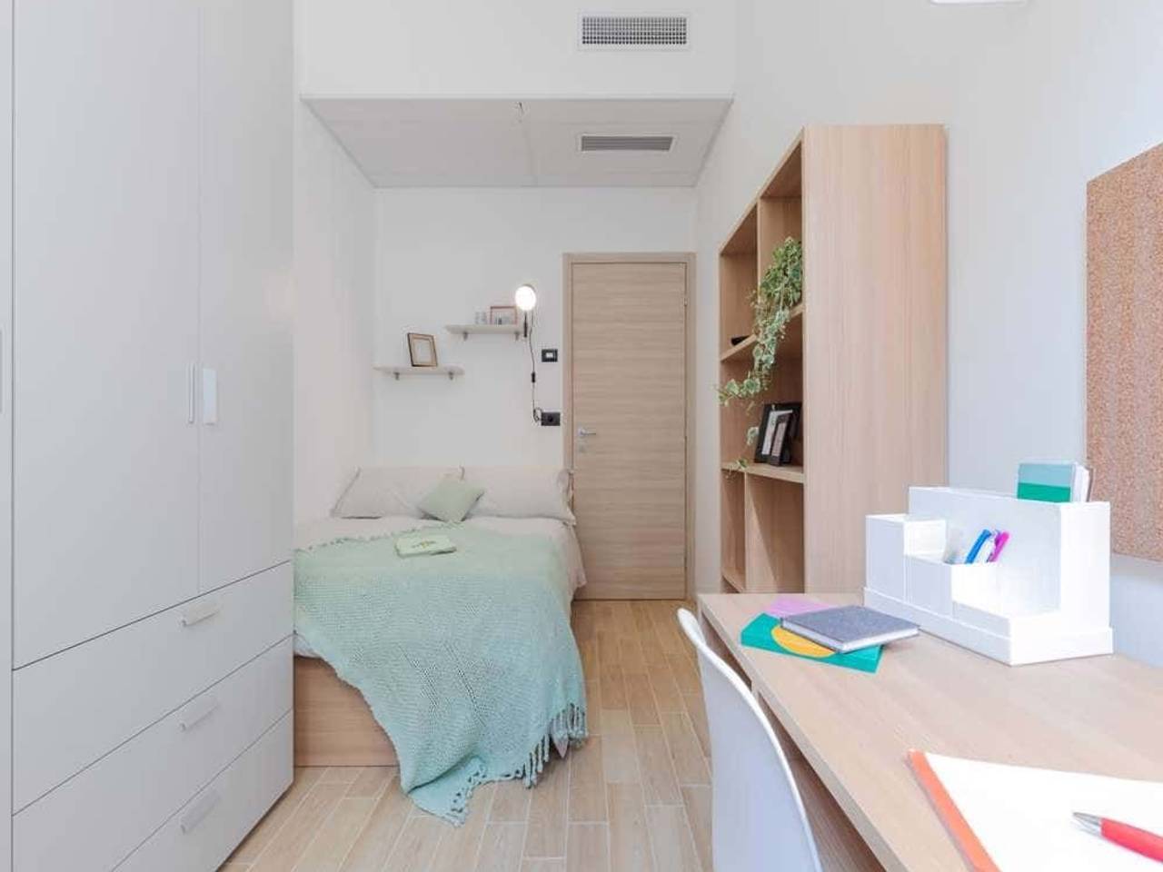 negozio in affitto a Torino in zona Aurora