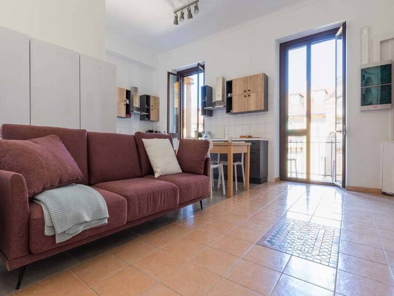 negozio in affitto a Torino in zona San Salvario