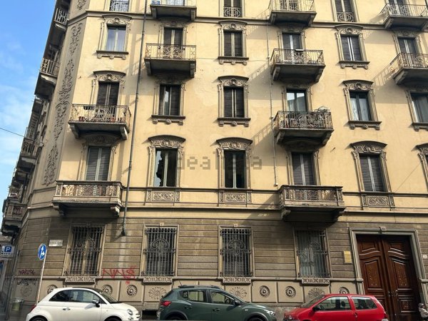 appartamento in affitto a Torino in zona Cit Turin