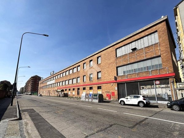 negozio in affitto a Torino in zona Madonna di Campagna
