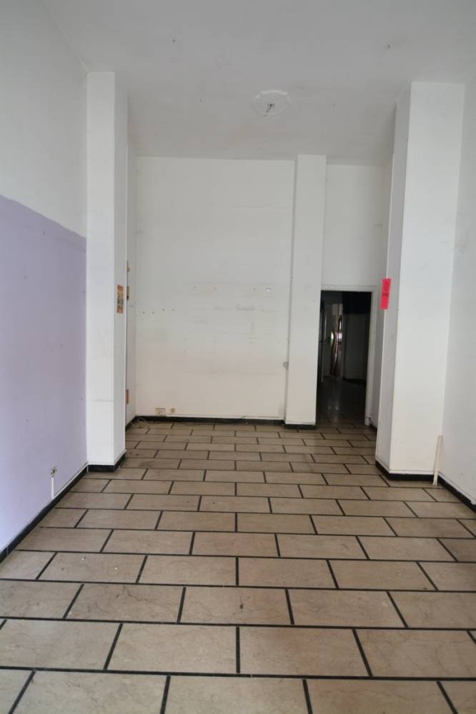 locale commerciale in affitto a Torino in zona Lingotto