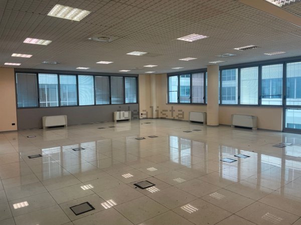 locale commerciale in affitto a Torino in zona Mirafiori Sud