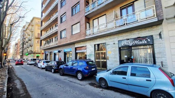 negozio in affitto a Torino in zona Pozzo Strada