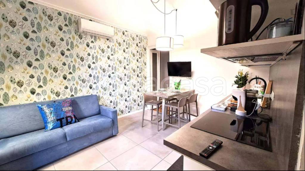 appartamento in affitto a Torino in zona Cit Turin