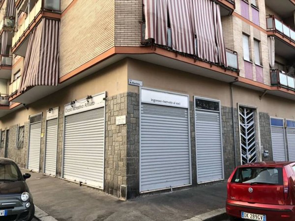 negozio in affitto a Torino in zona Aurora