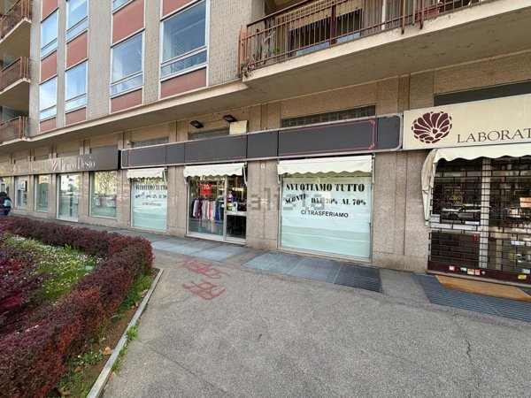 locale commerciale in affitto a Torino in zona Pozzo Strada