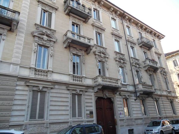 appartamento in affitto a Torino in zona Cit Turin