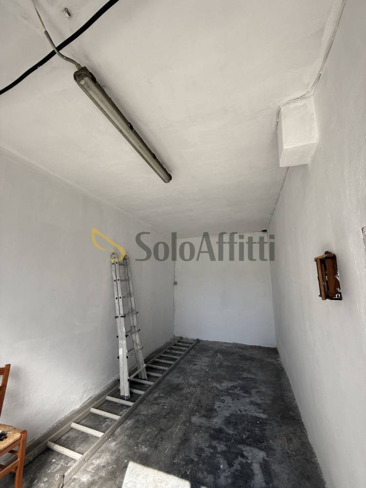 locale di sgombero in affitto a Torino in zona Madonna di Campagna