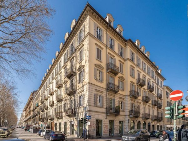 negozio in affitto a Torino
