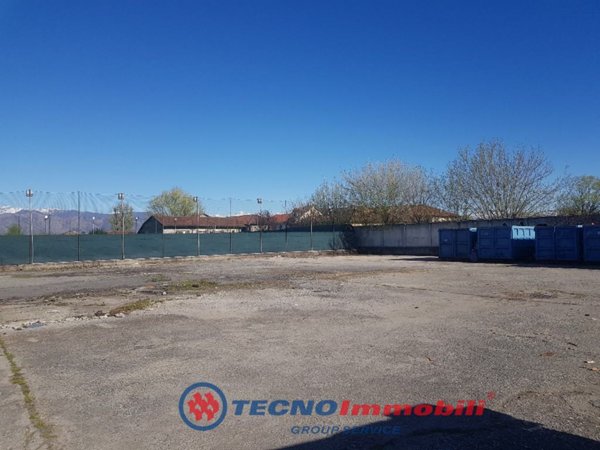 negozio in affitto a Torino in zona Pozzo Strada