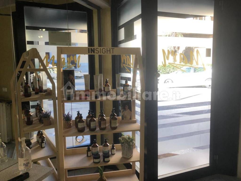 negozio in affitto a Torino in zona Aurora