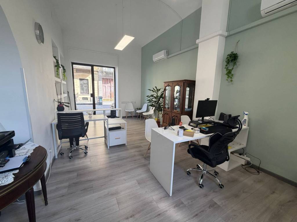 negozio in affitto a Torino in zona Campidoglio