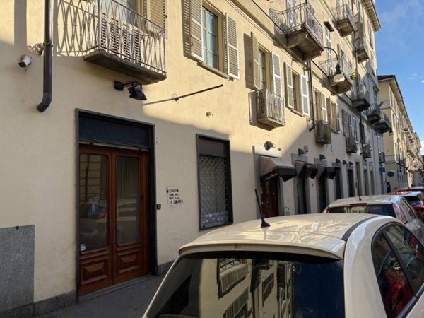 negozio in affitto a Torino