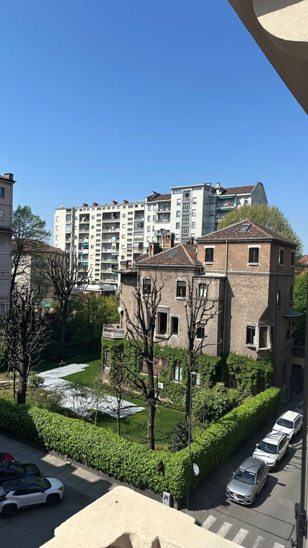 appartamento in affitto a Torino in zona Crocetta