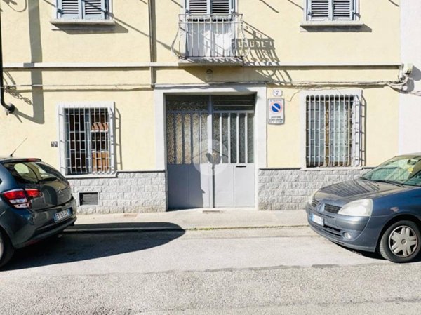 negozio in affitto a Torino in zona Lucento