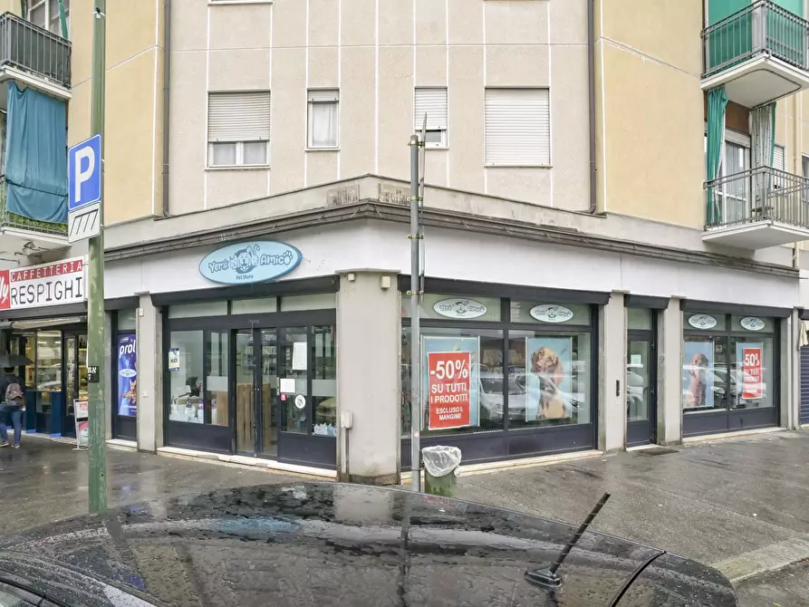 locale commerciale in affitto a Torino