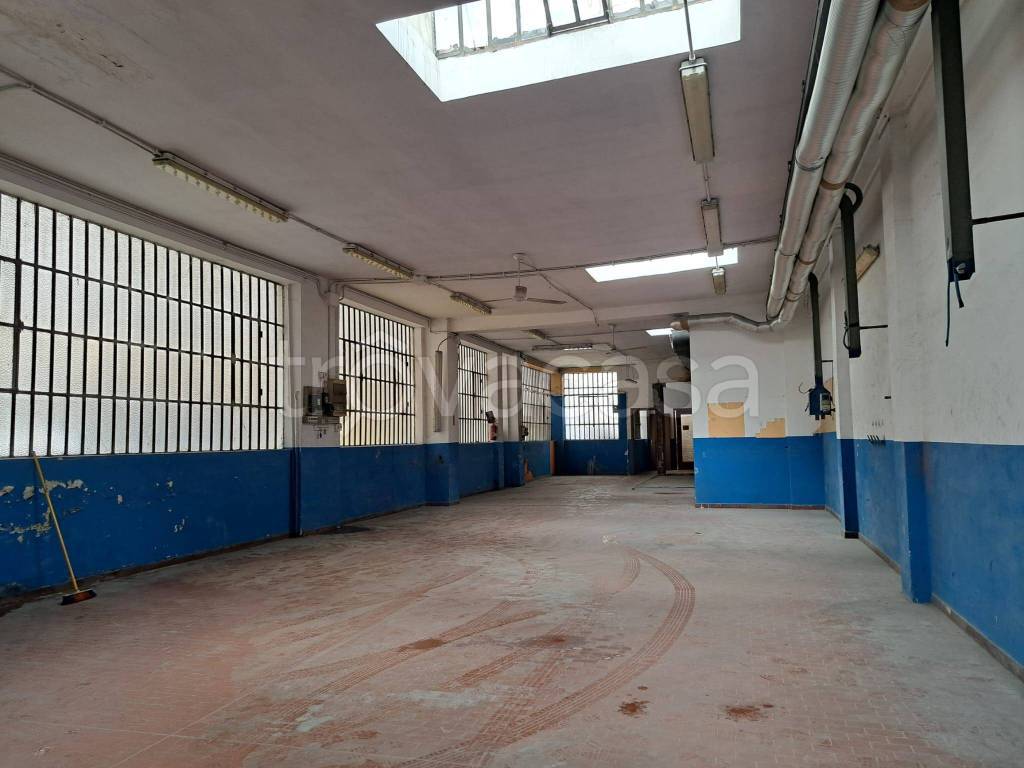 locale commerciale in affitto a Torino in zona Pozzo Strada