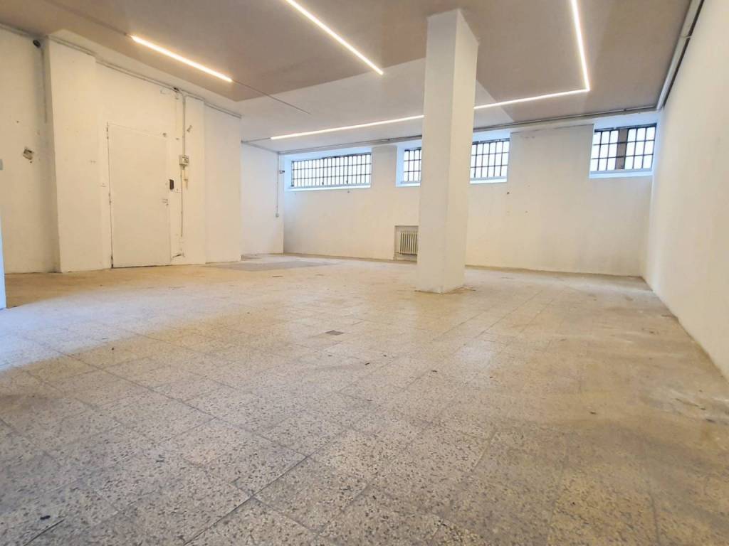 locale commerciale in affitto a Torino in zona Crocetta