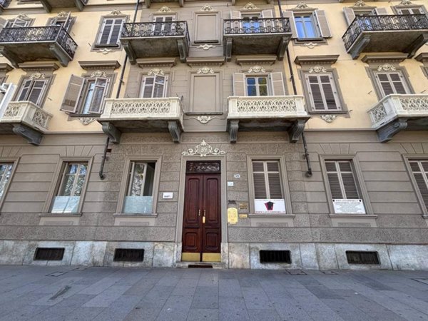 appartamento in affitto a Torino in zona Cit Turin