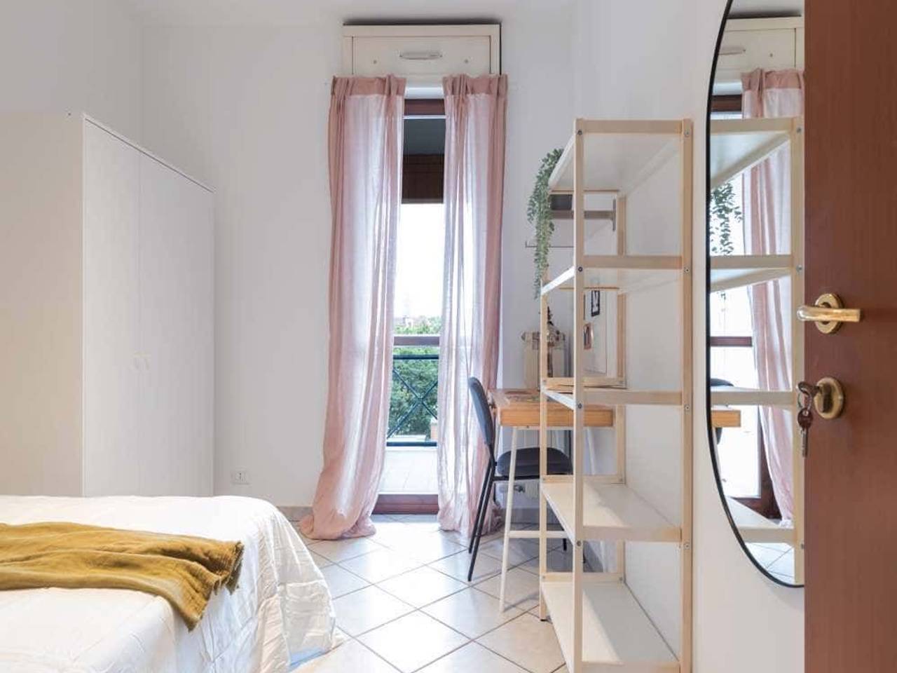 negozio in affitto a Torino in zona Aurora