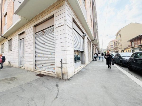 negozio in affitto a Torino in zona Madonna di Campagna