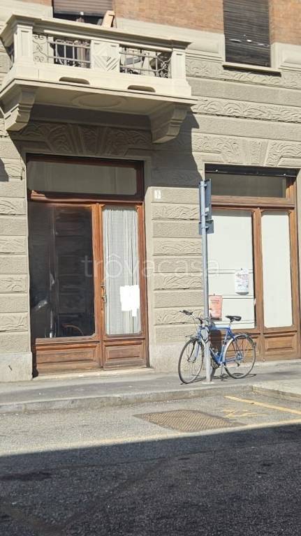 negozio in affitto a Torino in zona Lingotto