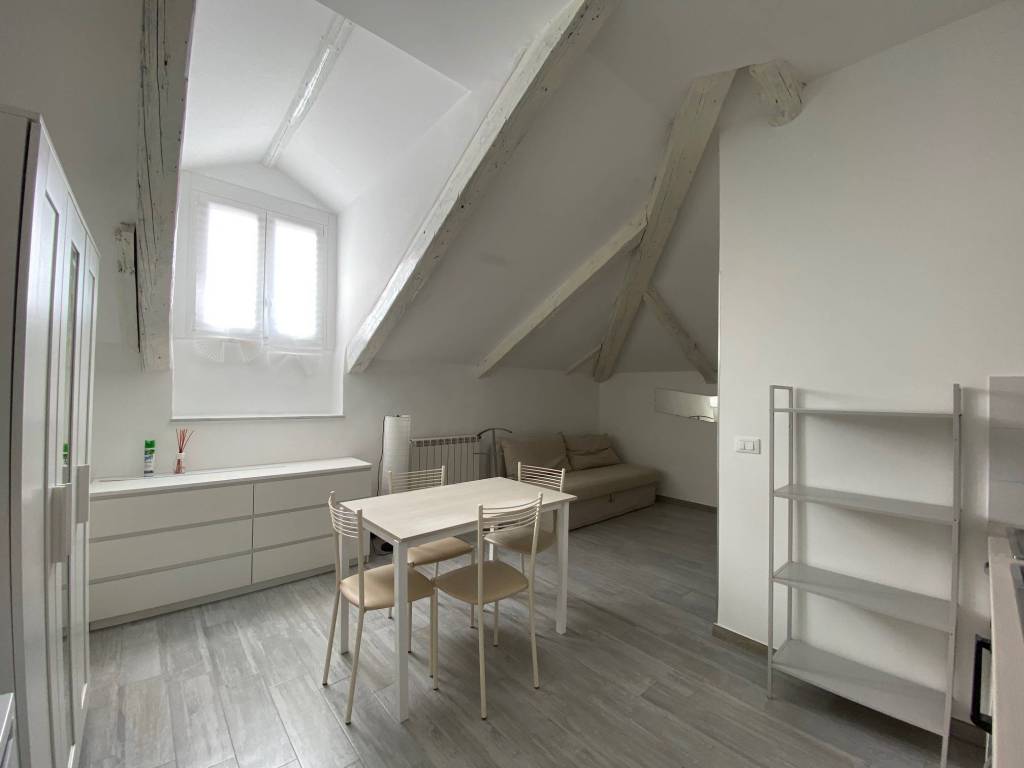 appartamento in affitto a Torino in zona Cit Turin