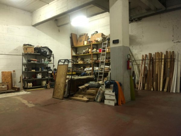 locale di sgombero in affitto a Torino in zona Aeronautica