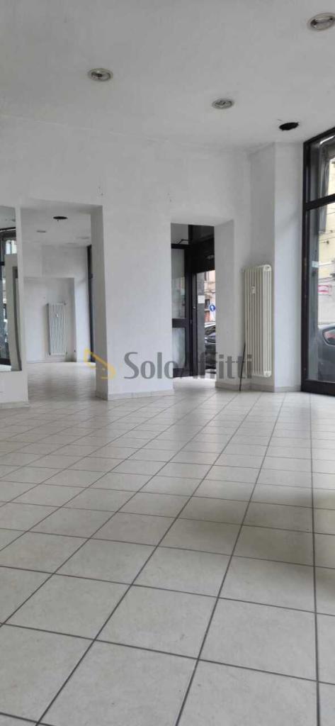 locale commerciale in affitto a Torino in zona Cenisia