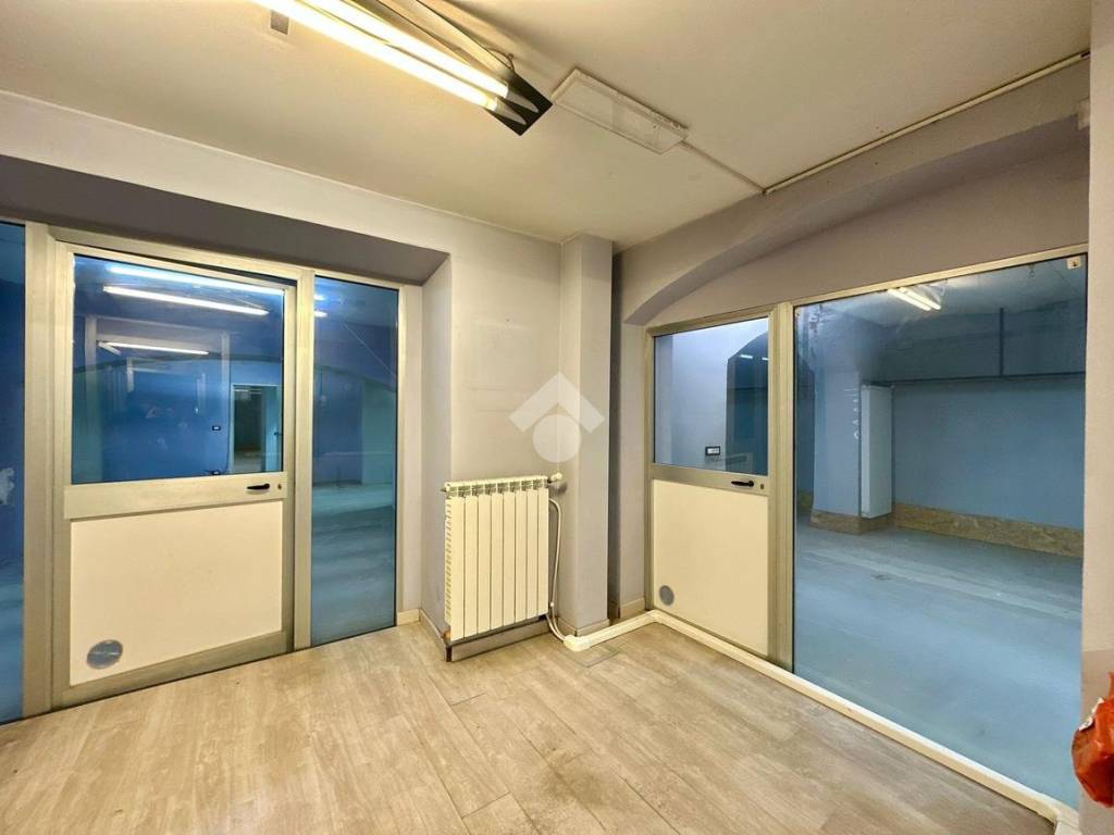 locale commerciale in affitto a Torino in zona Gran Madre