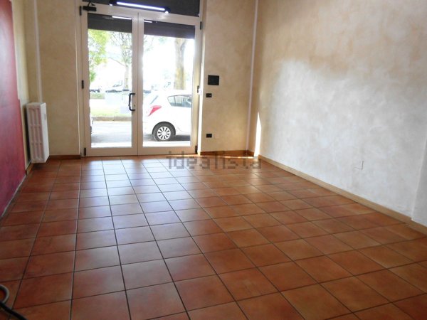 locale commerciale in affitto a Torino in zona Parella