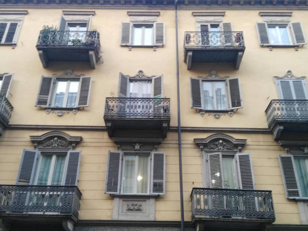 appartamento in affitto a Torino in zona Cit Turin