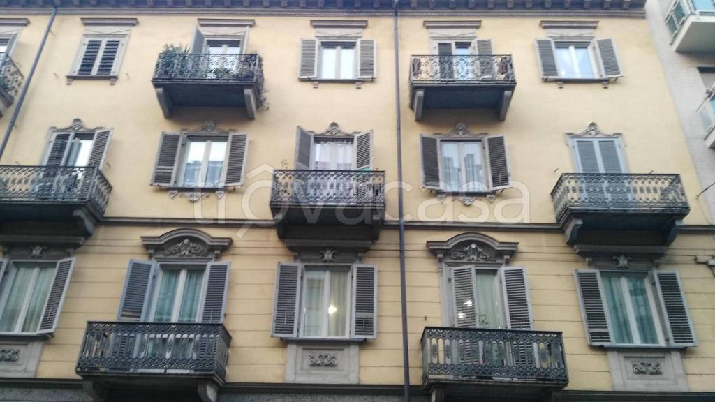appartamento in affitto a Torino in zona Cit Turin