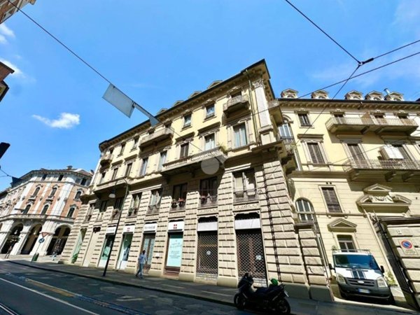 negozio in affitto a Torino