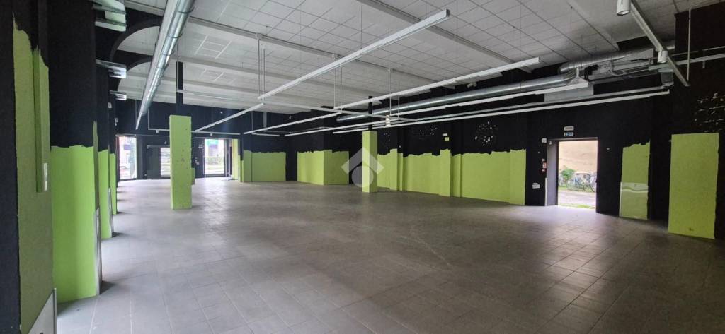 negozio in affitto a Torino