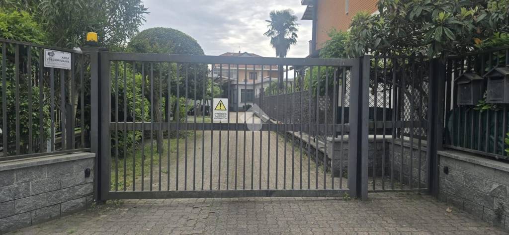 negozio in affitto a Torino in zona Barca