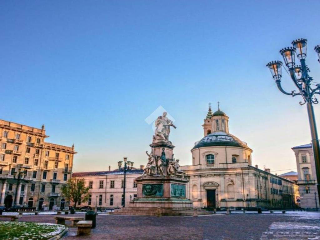 negozio in affitto a Torino