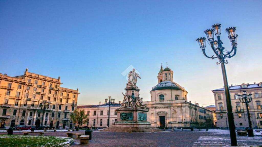 negozio in affitto a Torino in zona Centro Storico