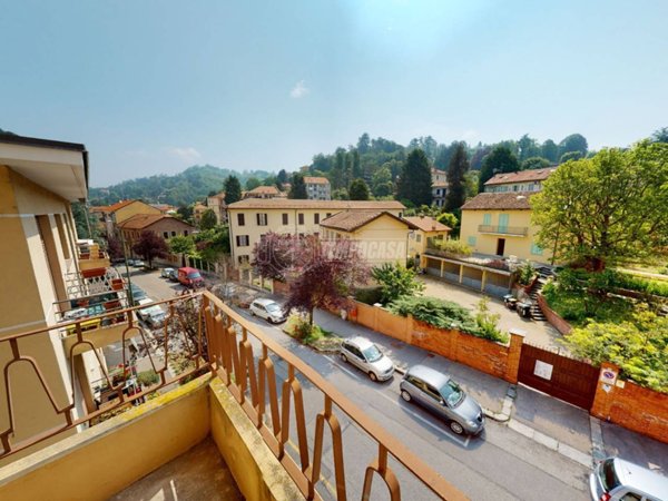 negozio in affitto a Torino in zona Sassi