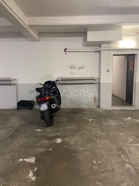 negozio in affitto a Torino in zona San Salvario
