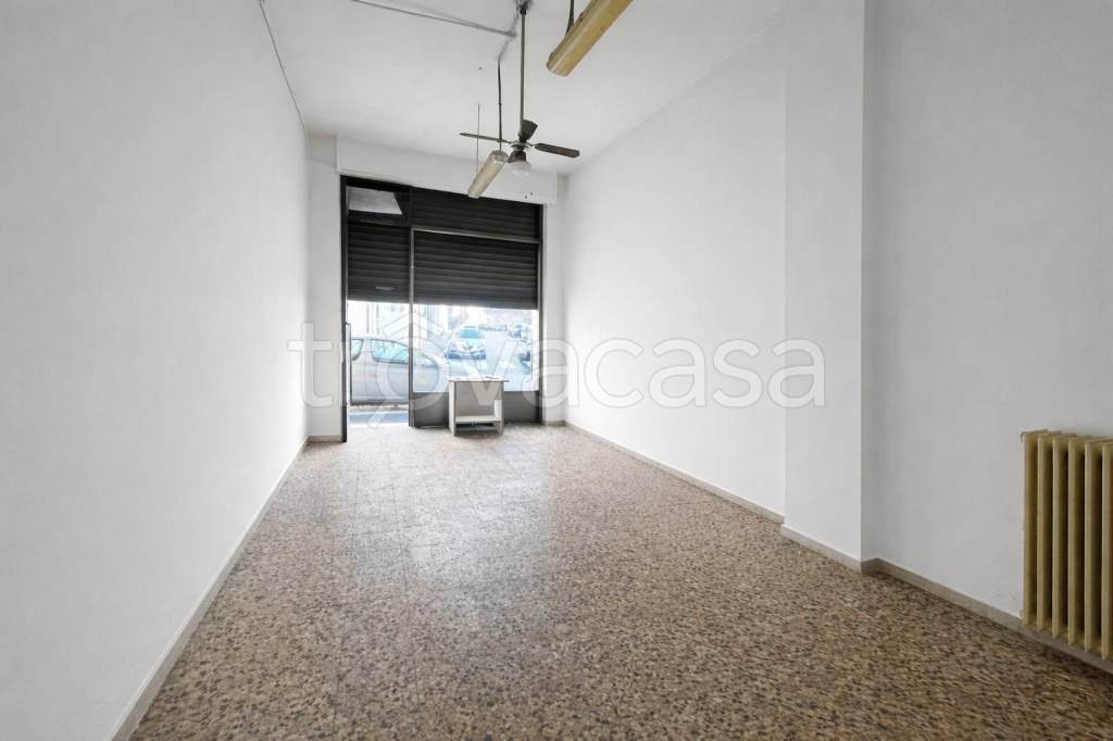 negozio in affitto a Torino in zona San Donato