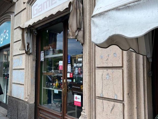 negozio in affitto a Torino in zona Cenisia
