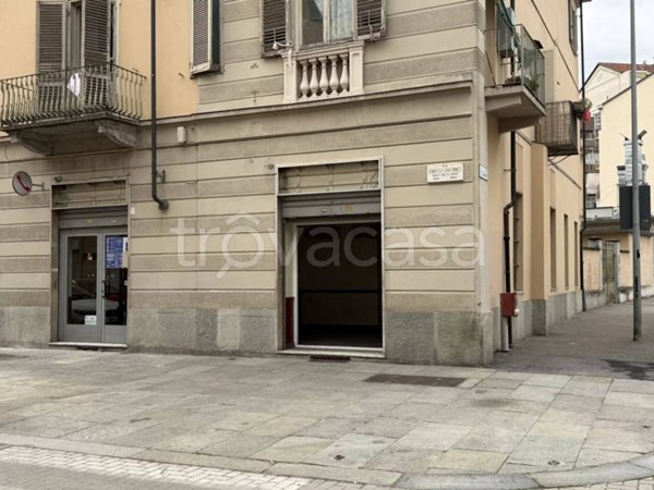 negozio in affitto a Torino in zona Borgata Vittoria